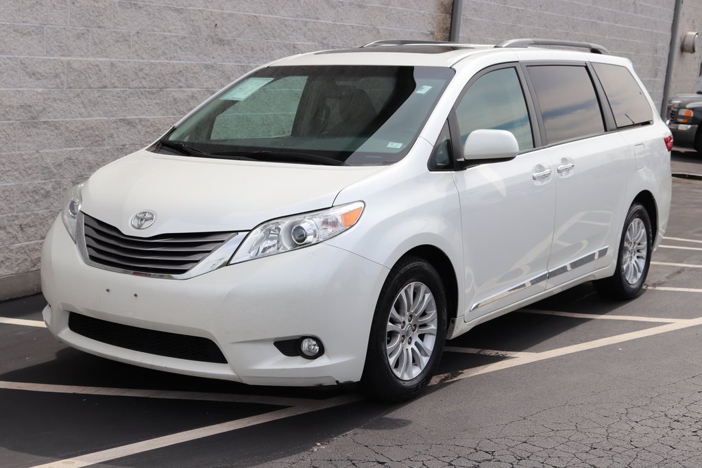 Toyota sienna xle